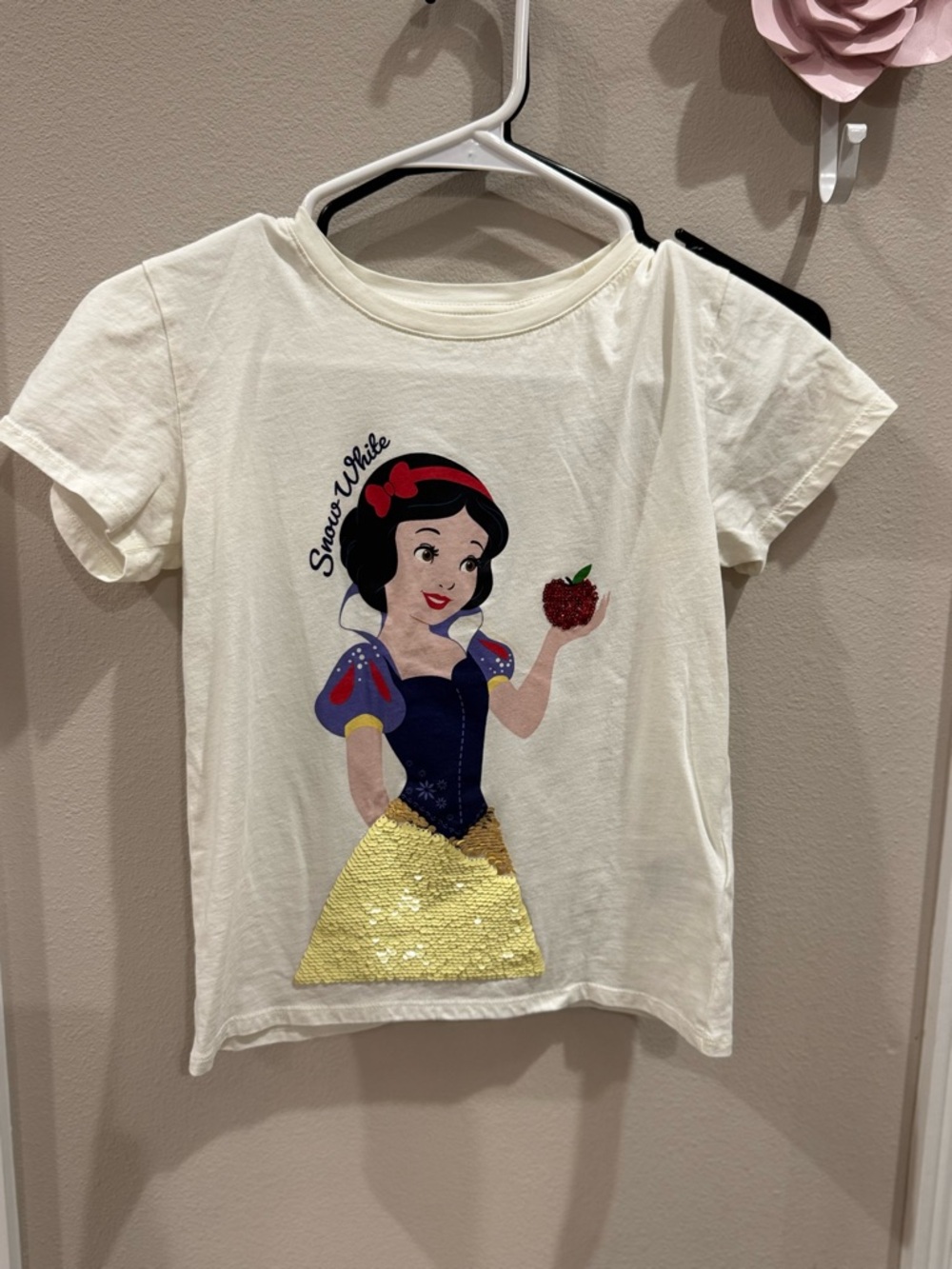 H&M Girls Cream Snow White Graphic Tee with Gold Sequin Skirt